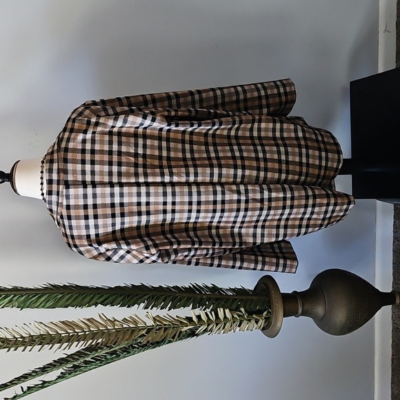 Maurices Caramel, Tan, and Brown Checkered Blazer NWOT - Picture 3 of 16